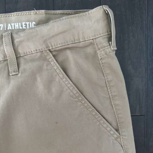 Levis Signature Men's Beige 40W x 30L Athletic Fit Chino Pants - Picture 6 of 16